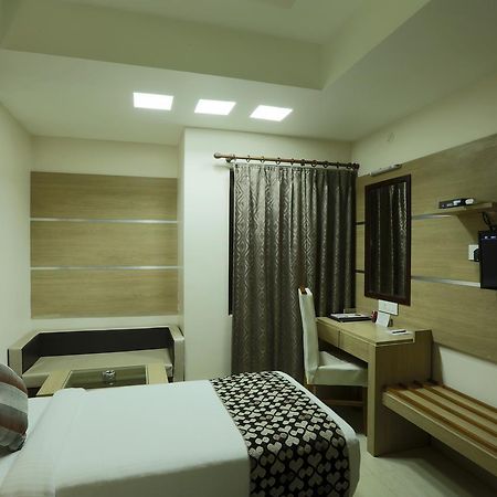 Hotel Sj International グワーハーティー エクステリア 写真